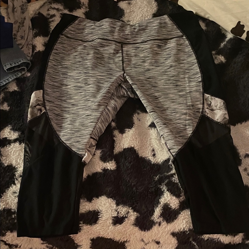 Avia Black and Gray Striped Leggings